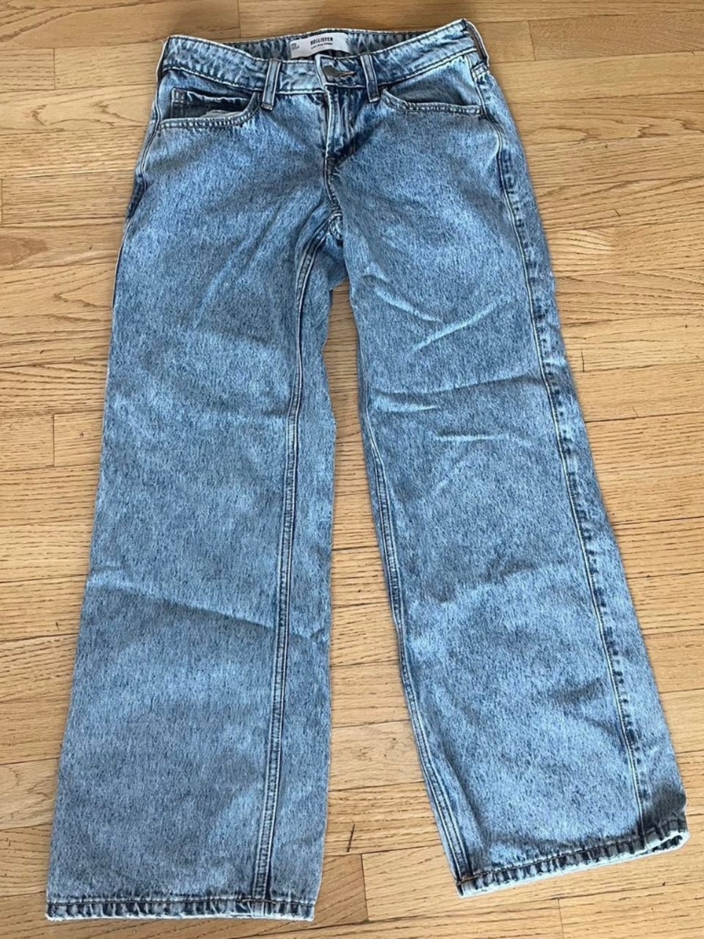 Hollister low rise baggy jeans